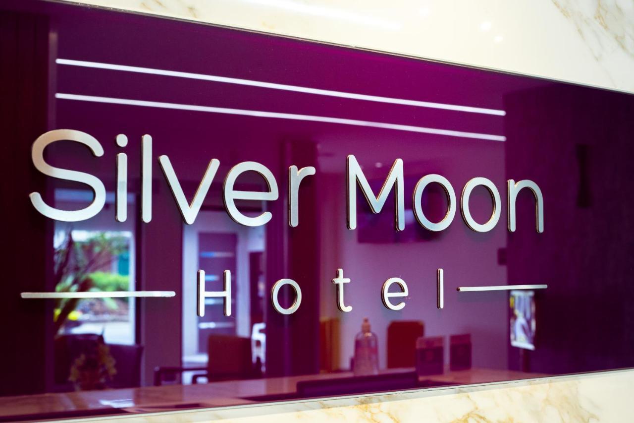 Silver Moon Hotel Abiyán Exterior foto